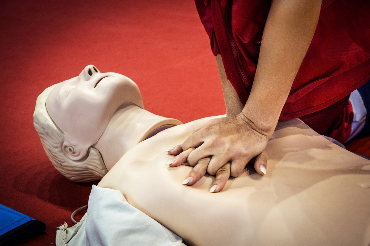 CPR demonstration - first aid class